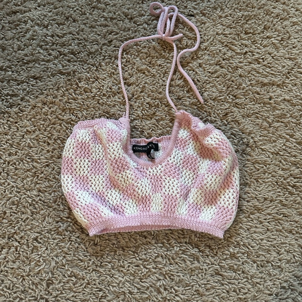 kendal and kyle crochet top